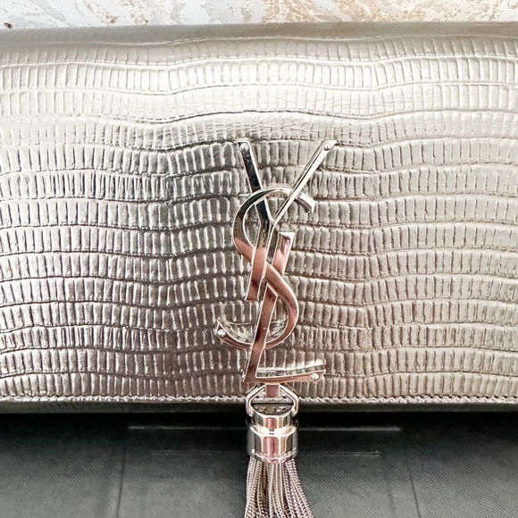 Saint Laurent Metallic Lizard Embossed Classic Monogram Kate Tassel Clutch - Picture 4 of 12